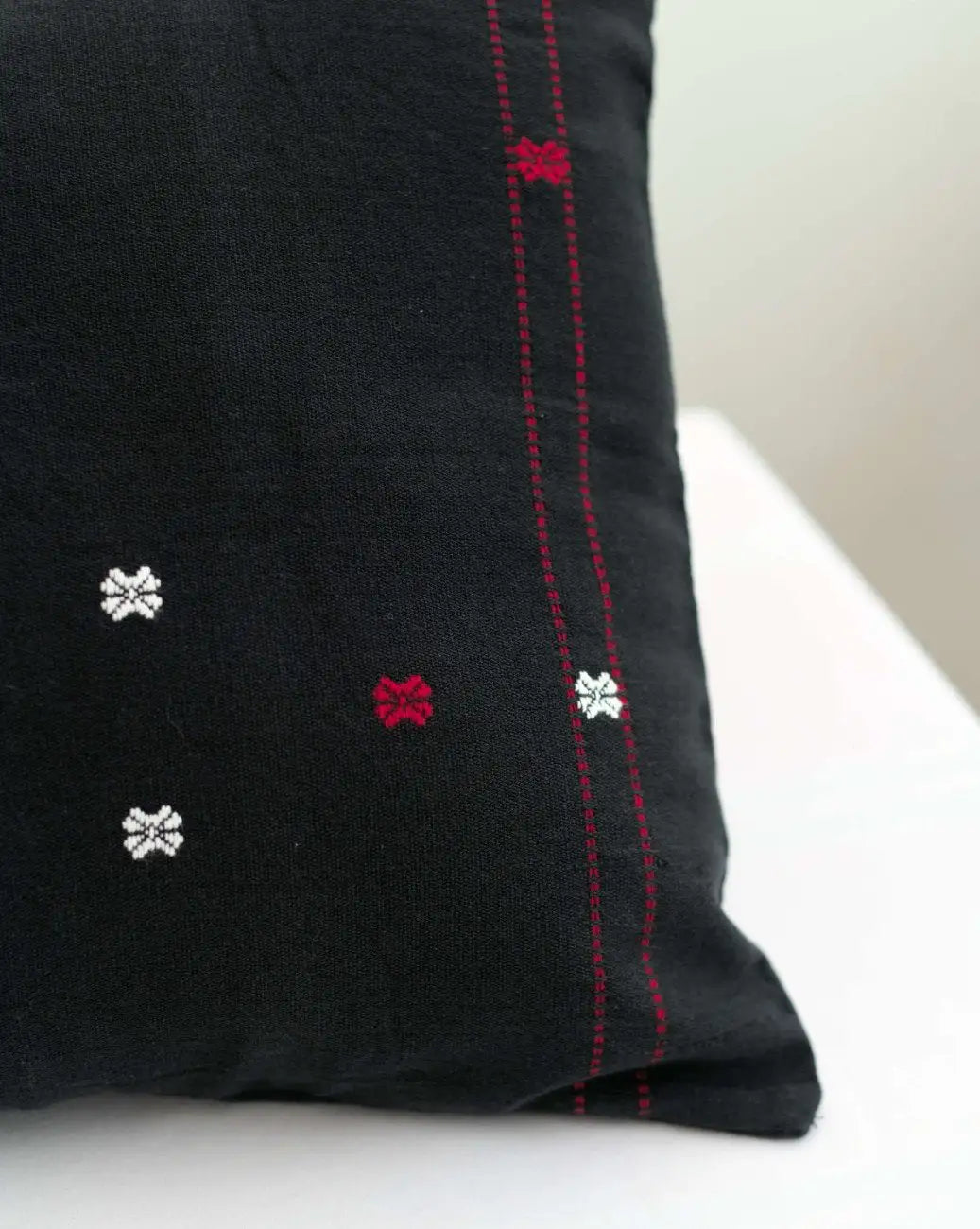 Black, Red & White Pinbuk Design Cushion Cover -Set of 2 – image 3
