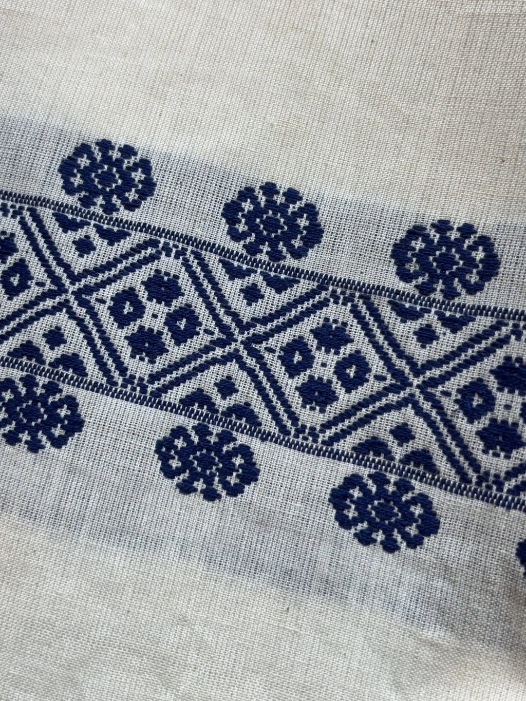 White & Blue Cotton Stole – image 2