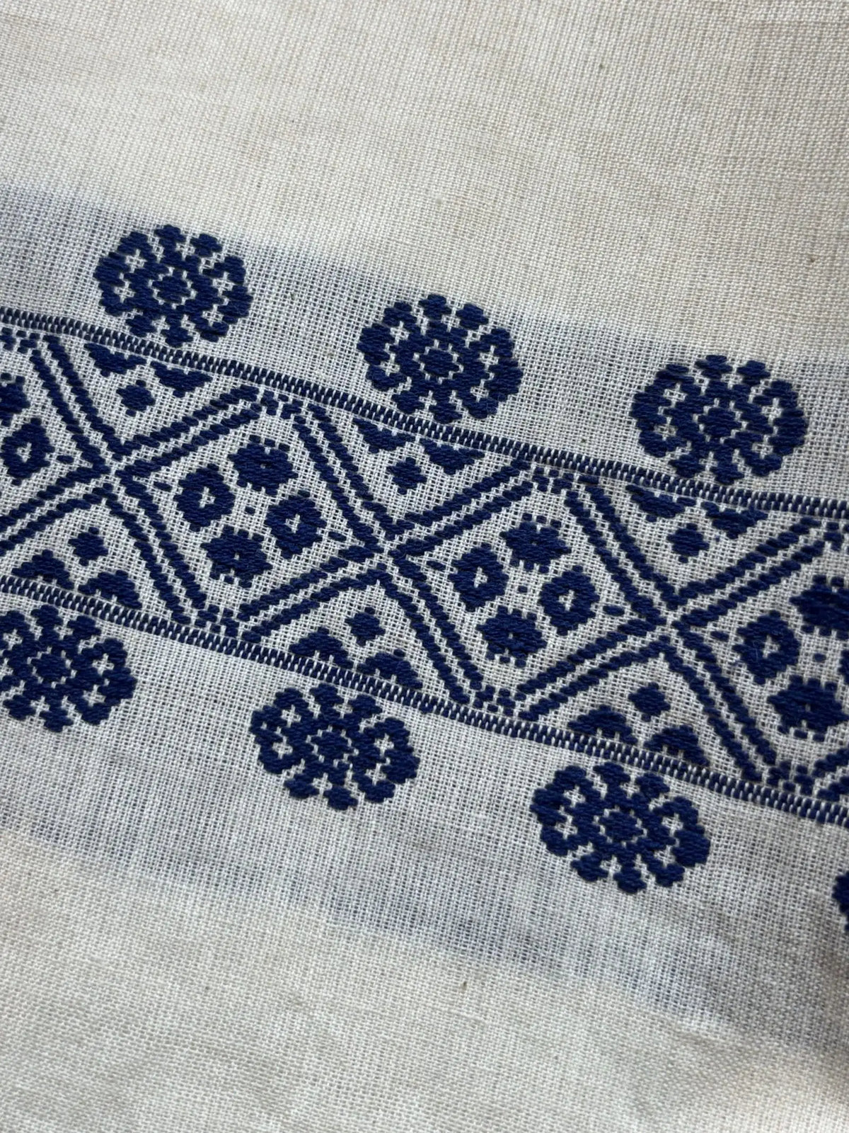 White & Blue Cotton Stole – image 2