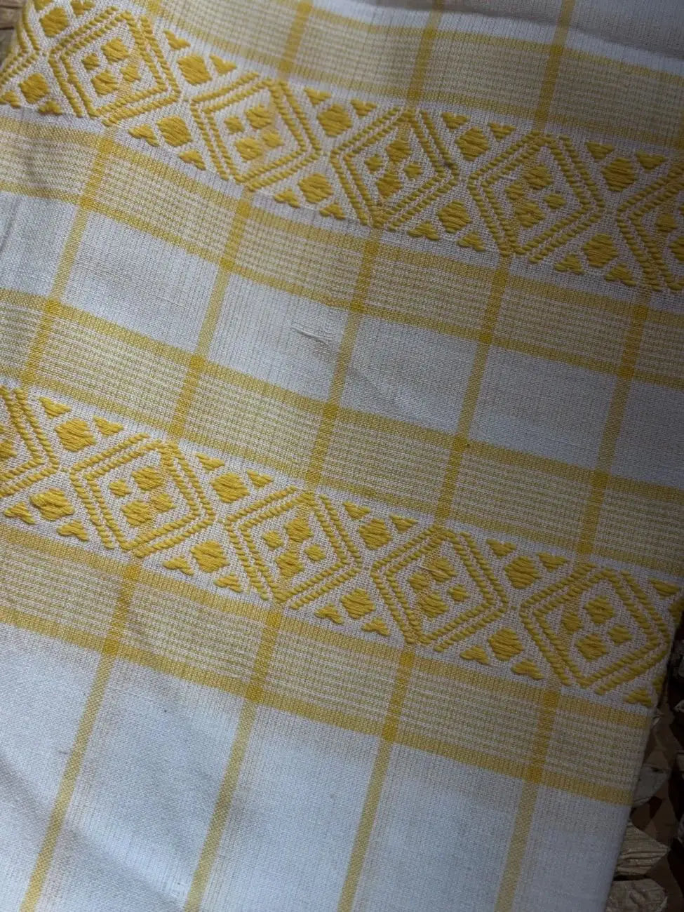 White & Yellow Cotton Stole – image 3